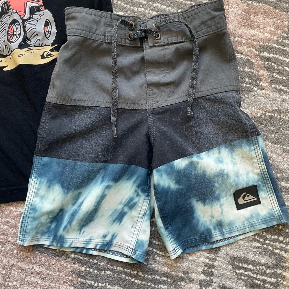 Quiksilver toddlers boardshorts